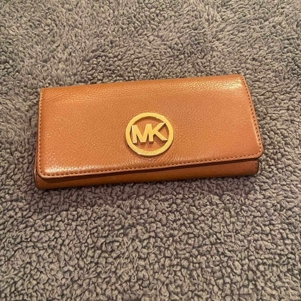 Michael kors wallet